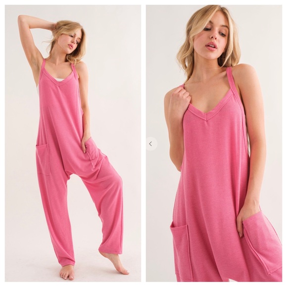 33 Fabulous Solid Harem Jumpsuit With Side Pockets - Picture 2 of 2